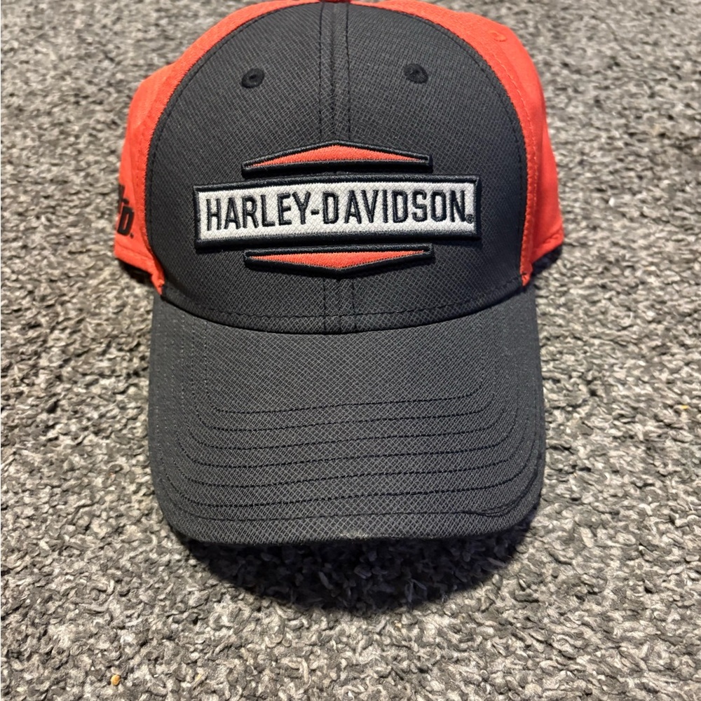 Harley-Davidson Two-Tone Black and Red Hat